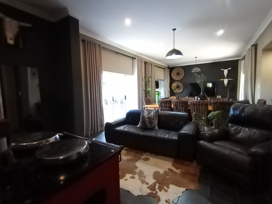 4 Bedroom Property for Sale in Parys Free State
